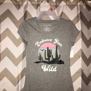 Adorable cactus shirt 🌵☺️